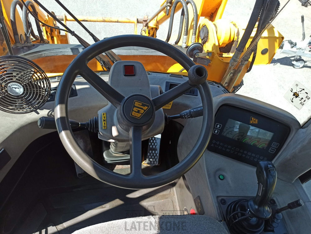 Wheel loader JCB 411B  HT pyöräkuormaaja: picture 10