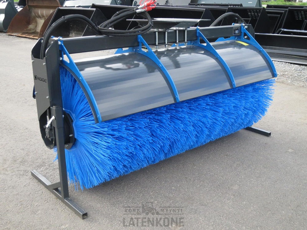 Padagas Puomiharja PIW-200 R ilman kiinnikettä - Broom for Construction machinery: picture 5 Padagas Puomiharja PIW-200 R ilman kiinnikettä - Broom for Construction machinery: picture 5