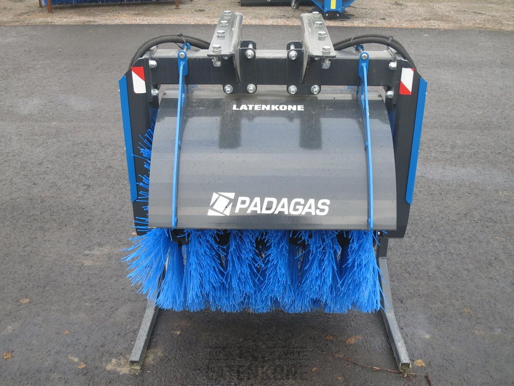 Padagas Puomiharja PIW-80 R ilman kiinnikettä - Broom for Construction machinery: picture 3 Padagas Puomiharja PIW-80 R ilman kiinnikettä - Broom for Construction machinery: picture 3