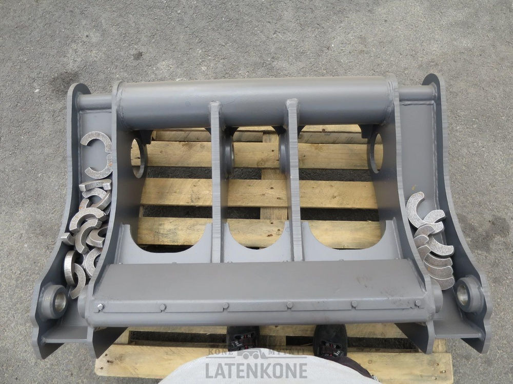 Quick coupler for Construction machinery Volvo pikakiinnike L90-120 C-D-E-F-H hydraulinen: picture 10