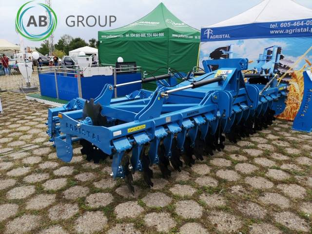 Agristal BTH hydraulic folding disc harrow 4.5 m - Harrow: picture 4 Agristal BTH hydraulic folding disc harrow 4.5 m - Harrow: picture 4