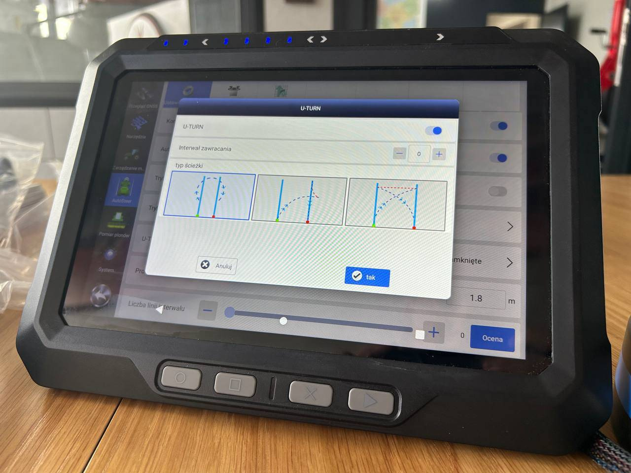 DOKEN AF305 ? Profesjonalna Nawigacja Rolnicza RTK 2,5 cm - Navigation system for Agricultural machinery: picture 5 DOKEN AF305 ? Profesjonalna Nawigacja Rolnicza RTK 2,5 cm - Navigation system for Agricultural machinery: picture 5