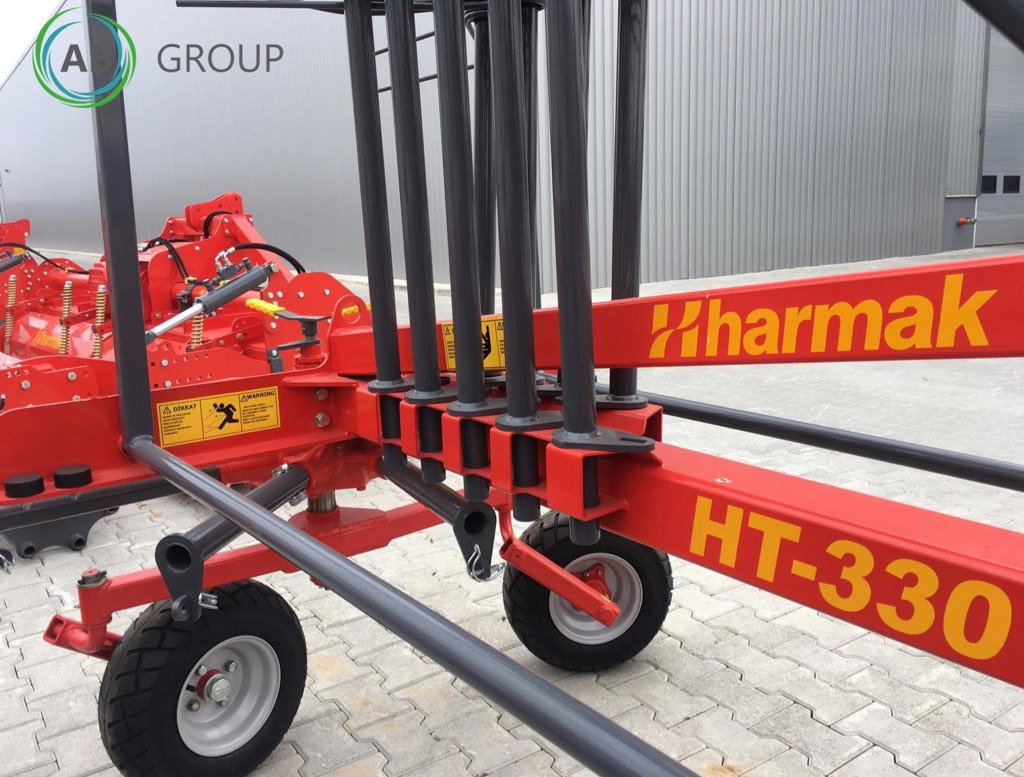Harmak HT- 330 rotary rake - Tedder/ Rake: picture 2 Harmak HT- 330 rotary rake - Tedder/ Rake: picture 2