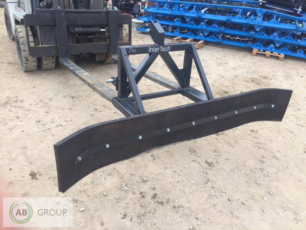 Inter-Tech manure scraper 2,6m - Fertilizing equipment: picture 1 Inter-Tech manure scraper 2,6m - Fertilizing equipment: picture 1