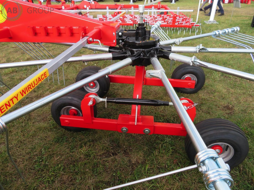 Jar-Met tandem rotary rake Z206, 3,5m - Tedder/ Rake: picture 5 Jar-Met tandem rotary rake Z206, 3,5m - Tedder/ Rake: picture 5