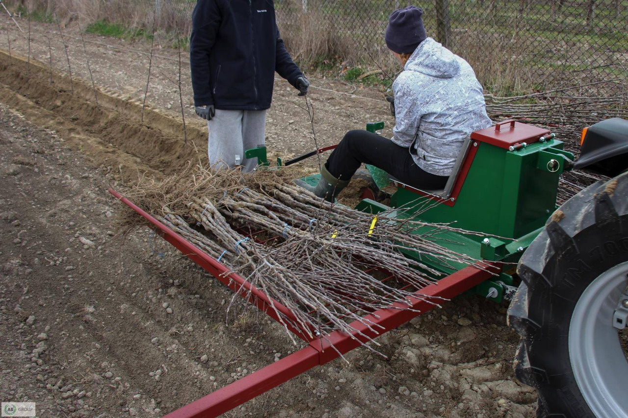Królik Planter SDK-DN with Fertilizer Dispenser - Sowing and planting equipment: picture 5 Królik Planter SDK-DN with Fertilizer Dispenser - Sowing and planting equipment: picture 5