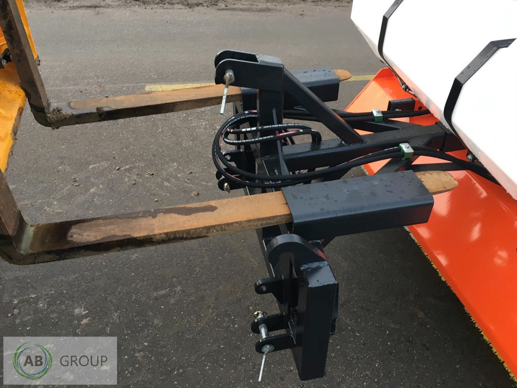 Metal-Technik sweeper 1,8m - Broom for Municipal/ Special vehicle: picture 3 Metal-Technik sweeper 1,8m - Broom for Municipal/ Special vehicle: picture 3