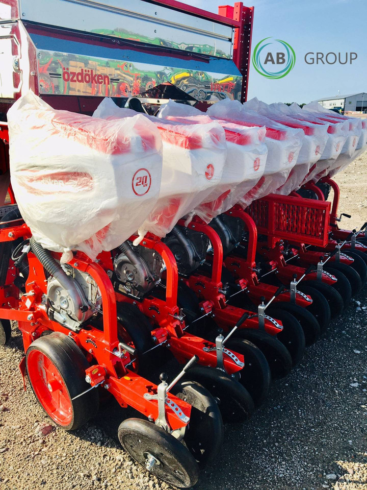 Ozdoken VPKT-DG8 eight-row pneumatic precision seeder with depth fertilization - Precision seeder: picture 5 Ozdoken VPKT-DG8 eight-row pneumatic precision seeder with depth fertilization - Precision seeder: picture 5