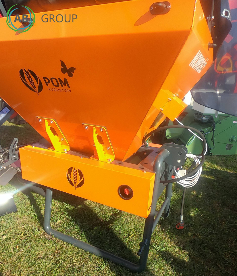 POM Augustów spreader Motyl N031M hydraulic-electric drive - Disc harrow: picture 3 POM Augustów spreader Motyl N031M hydraulic-electric drive - Disc harrow: picture 3