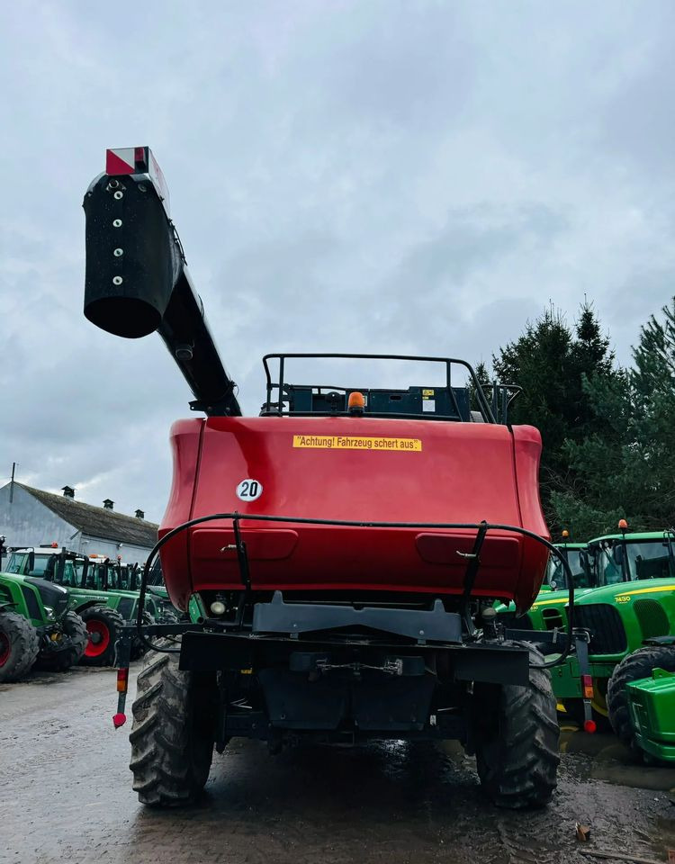 Combine harvester Case IH AFH 8010: picture 6