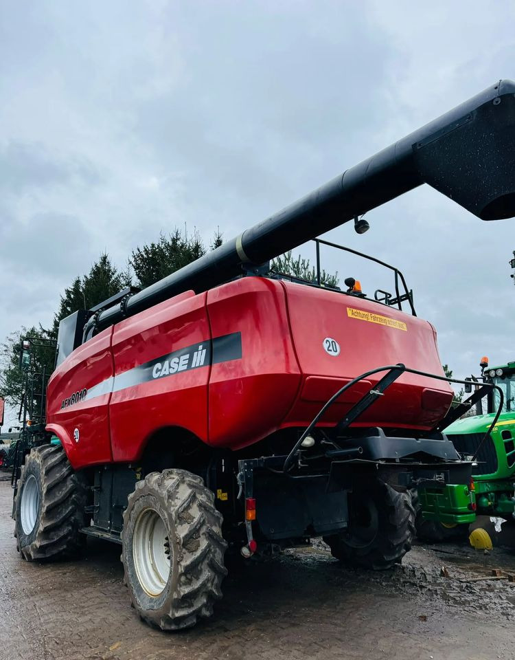 Combine harvester Case IH AFH 8010: picture 7