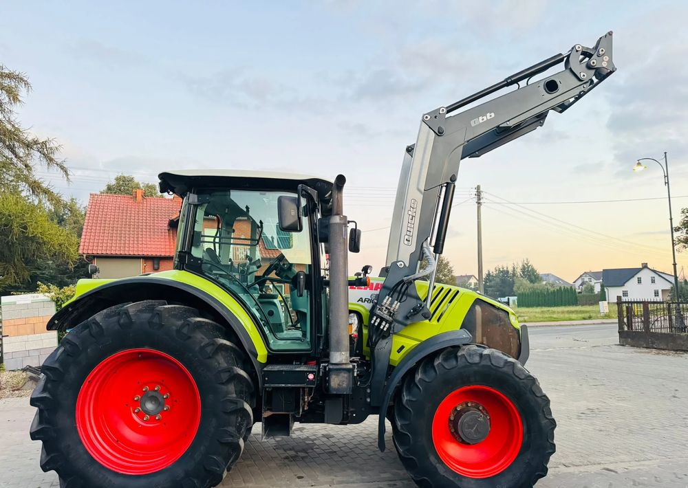 Claas ARION 620 - Farm tractor: picture 4 Claas ARION 620 - Farm tractor: picture 4