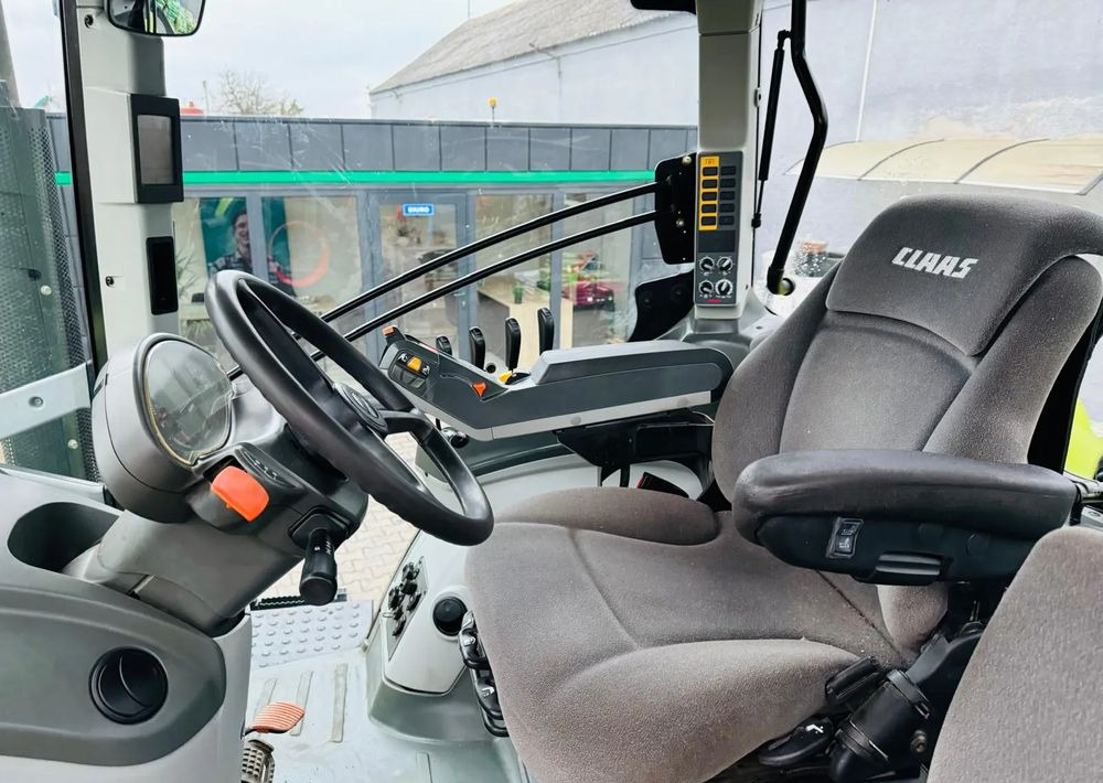 Farm tractor Claas Axion 850: picture 17 Farm tractor Claas Axion 850: picture 17