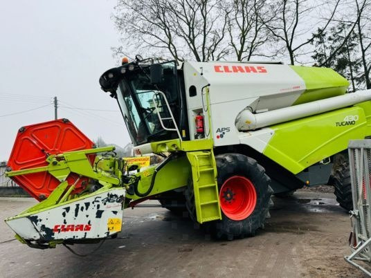Claas TUCANO 430 APS - Combine harvester: picture 1 Claas TUCANO 430 APS - Combine harvester: picture 1