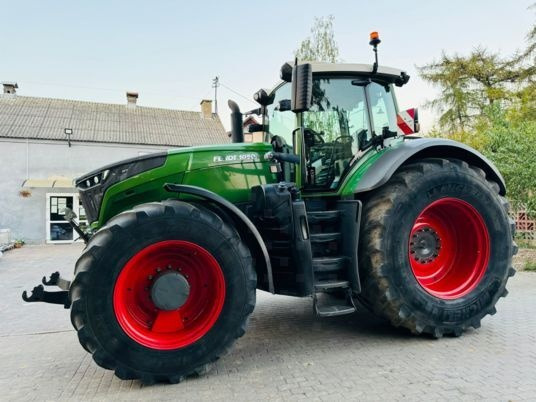Fendt 1050 VARIO S4 PROFIPLUS - Farm tractor: picture 1 Fendt 1050 VARIO S4 PROFIPLUS - Farm tractor: picture 1
