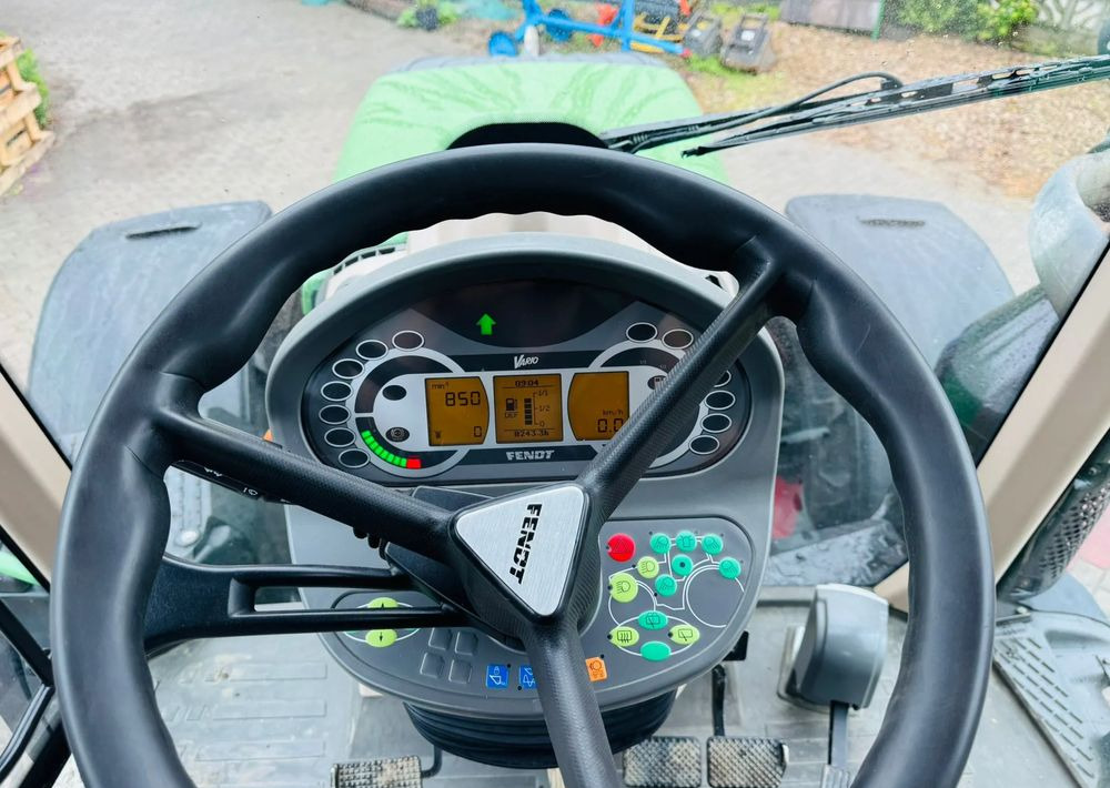 Farm tractor Fendt 512 Vario: picture 19