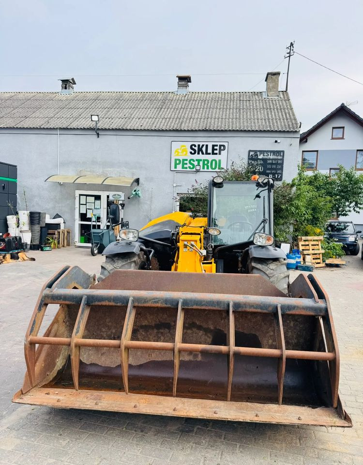 Telescopic handler JCB 527-58 AGRI PLUS: picture 6
