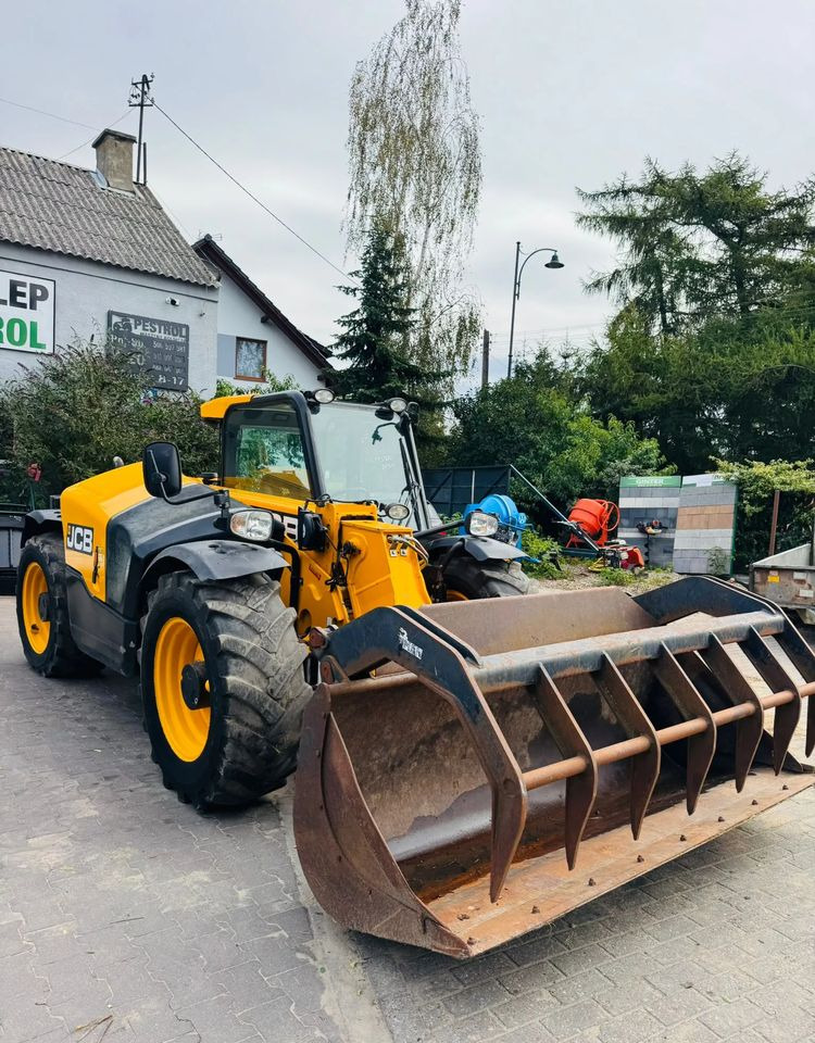 JCB 527-58 AGRI PLUS - Telescopic handler: picture 2 JCB 527-58 AGRI PLUS - Telescopic handler: picture 2