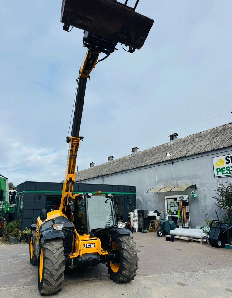 Telescopic handler JCB 527-58 AGRI PLUS: picture 7