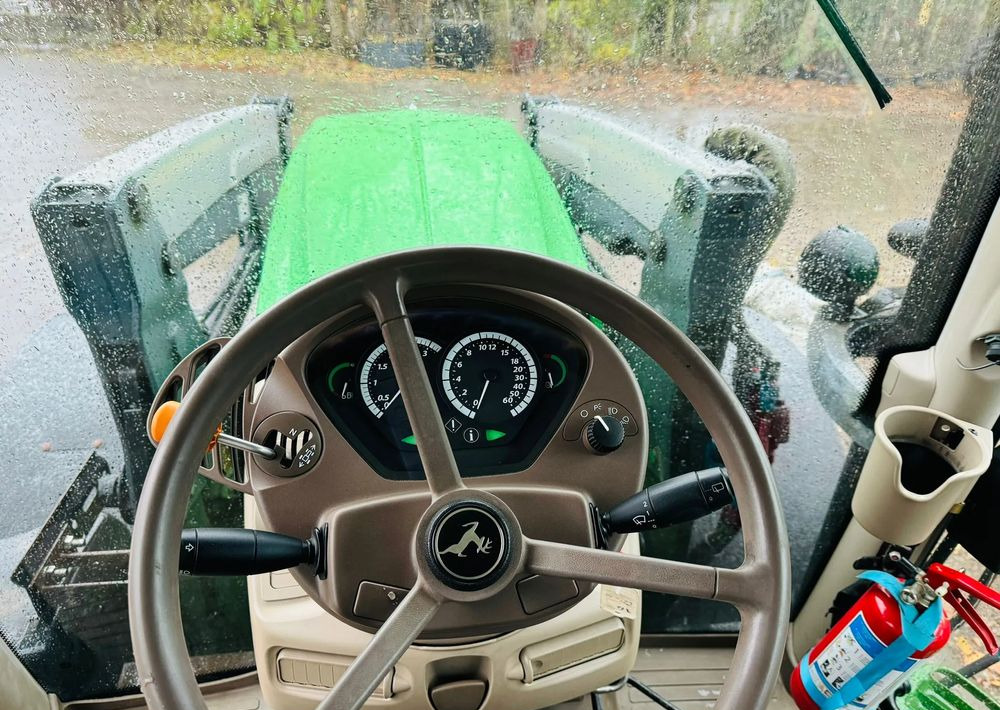 Farm tractor John Deere 6210R: picture 6 Farm tractor John Deere 6210R: picture 6