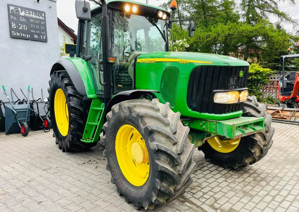 John Deere 6920 - Farm tractor: picture 4 John Deere 6920 - Farm tractor: picture 4