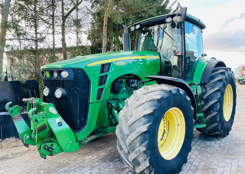 John Deere 8130 - Farm tractor: picture 2 John Deere 8130 - Farm tractor: picture 2