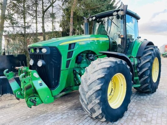 John Deere 8130 - Farm tractor: picture 2 John Deere 8130 - Farm tractor: picture 2