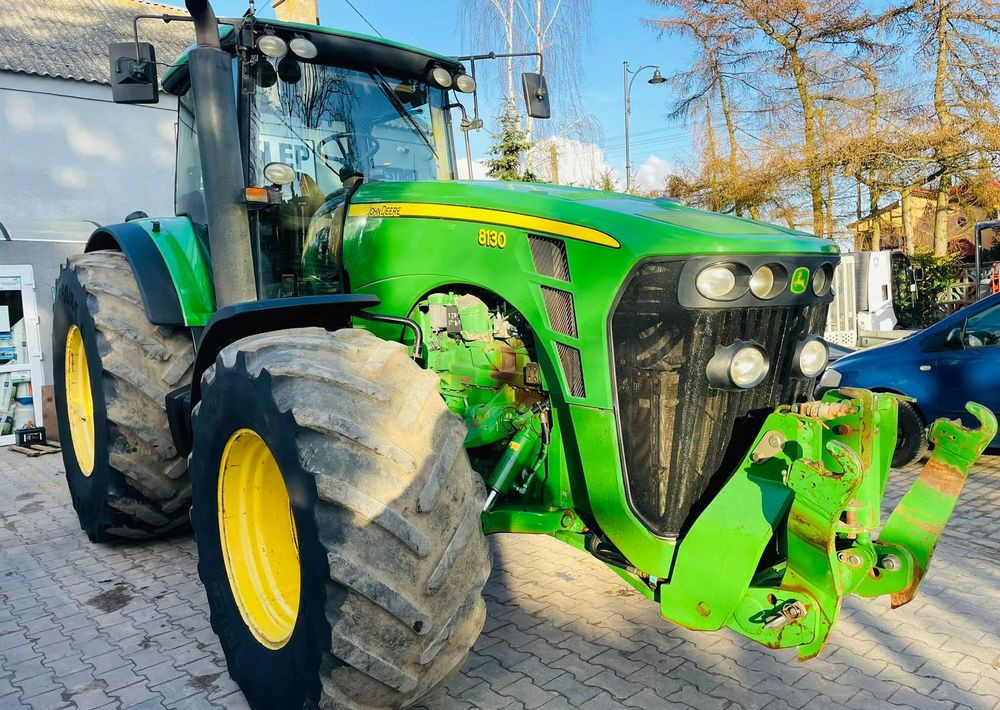 John Deere 8130 - Farm tractor: picture 3 John Deere 8130 - Farm tractor: picture 3