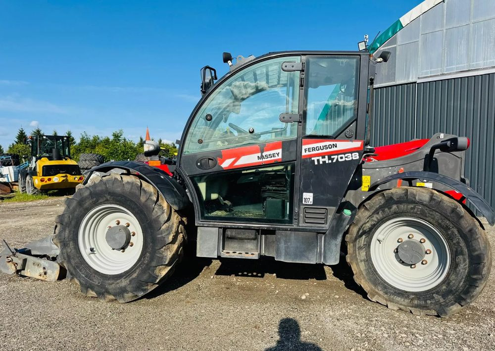 Massey Ferguson TH 70.38 - Telescopic handler: picture 3 Massey Ferguson TH 70.38 - Telescopic handler: picture 3