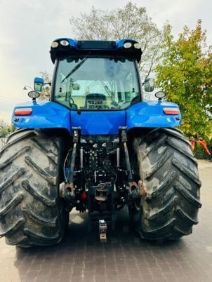New Holland T8.390 - Farm tractor: picture 5 New Holland T8.390 - Farm tractor: picture 5