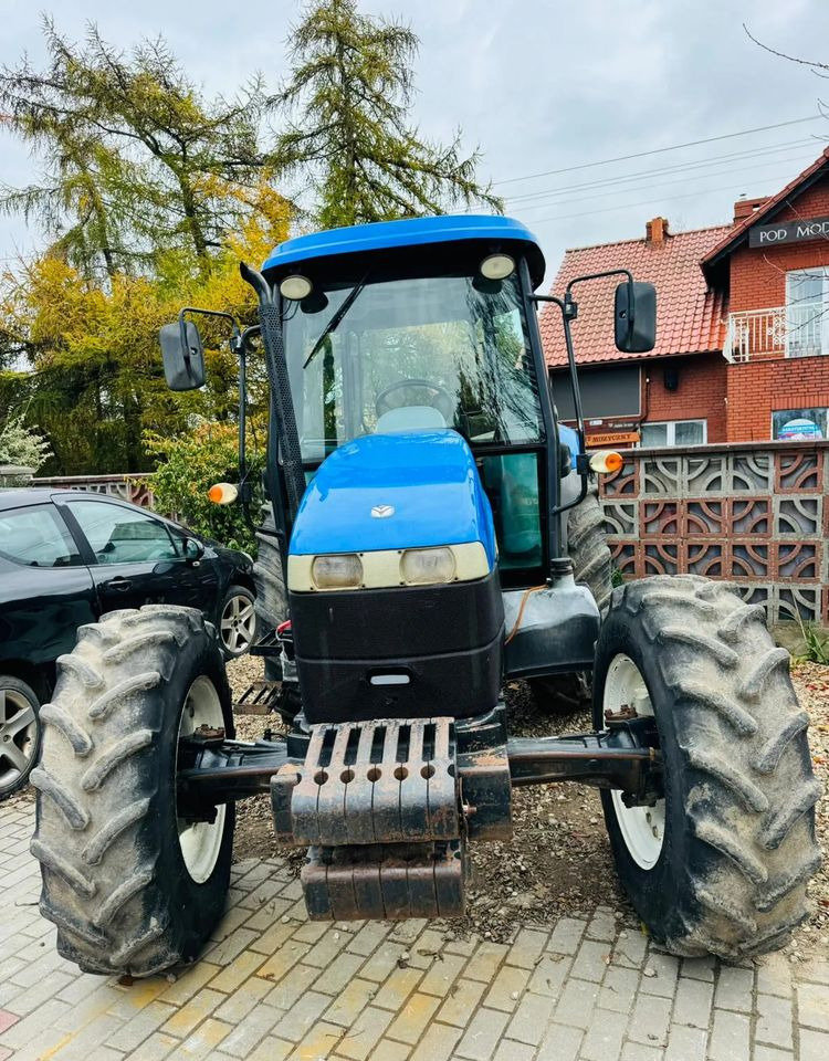 Farm tractor New Holland TD5050: picture 11