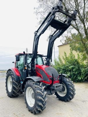 Valtra N104 - Farm tractor: picture 1 Valtra N104 - Farm tractor: picture 1