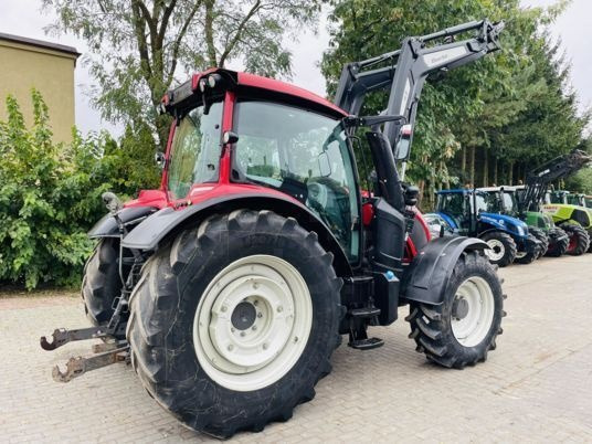Valtra N104 - Farm tractor: picture 4 Valtra N104 - Farm tractor: picture 4