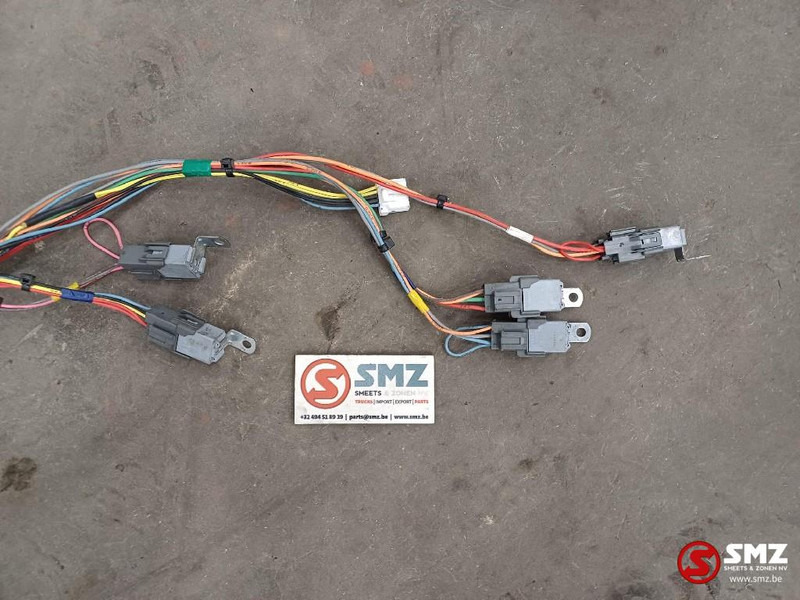 Caterpillar Cabin wire harness Caterpillar - Cables/ Wire harness for Truck: picture 2 Caterpillar Cabin wire harness Caterpillar - Cables/ Wire harness for Truck: picture 2