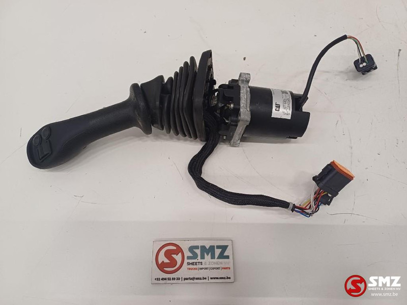 Caterpillar Joystick control + 4 Button right joystickgrip Cat - Cab and interior for Material handling equipment: picture 1 Caterpillar Joystick control + 4 Button right joystickgrip Cat - Cab and interior for Material handling equipment: picture 1