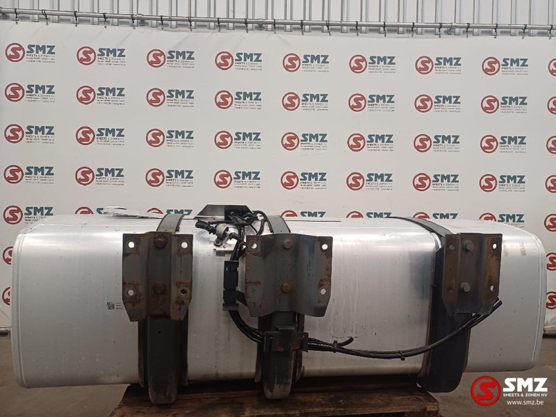 DAF Occ brandstoftank met steunen 750L DAF - Fuel tank for Truck: picture 2 DAF Occ brandstoftank met steunen 750L DAF - Fuel tank for Truck: picture 2