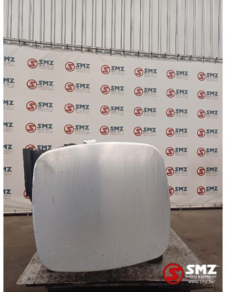 DAF Occ brandstoftank met steunen 750L DAF - Fuel tank for Truck: picture 3 DAF Occ brandstoftank met steunen 750L DAF - Fuel tank for Truck: picture 3