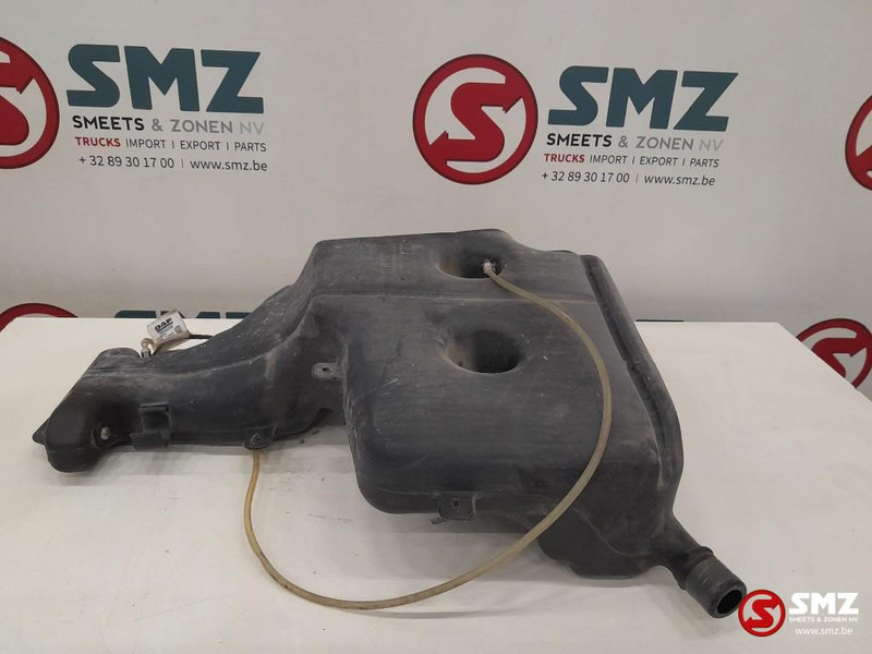 DAF Occ ruitensproeiervloeistofreservoir DAF - Window and parts for Truck: picture 2 DAF Occ ruitensproeiervloeistofreservoir DAF - Window and parts for Truck: picture 2