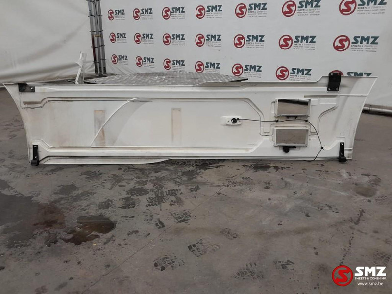 DAF Occ set side skirts L/R DAF - Frame/ Chassis for Truck: picture 5 DAF Occ set side skirts L/R DAF - Frame/ Chassis for Truck: picture 5