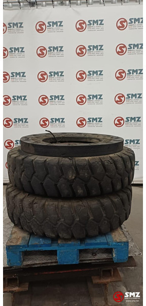 DUNLOP Occ industrieband 10.00-20 Dunlop - Tire for Truck: picture 1 DUNLOP Occ industrieband 10.00-20 Dunlop - Tire for Truck: picture 1