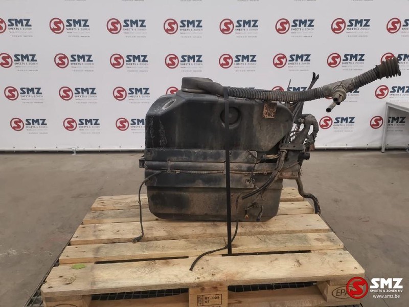 Iveco Occ AdBlue tank 62L Iveco - AdBlue tank for Truck: picture 3 Iveco Occ AdBlue tank 62L Iveco - AdBlue tank for Truck: picture 3