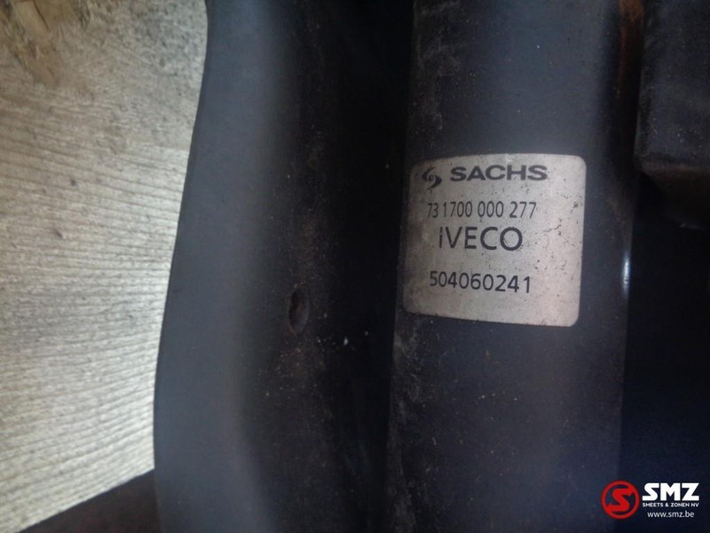Iveco Occ cabineophanging stralis + schokdemper - Cab suspension for Truck: picture 4 Iveco Occ cabineophanging stralis + schokdemper - Cab suspension for Truck: picture 4