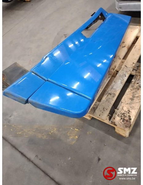 Iveco Occ cabinespoiler links Iveco - Aerodynamics/ Spoiler for Truck: picture 1 Iveco Occ cabinespoiler links Iveco - Aerodynamics/ Spoiler for Truck: picture 1