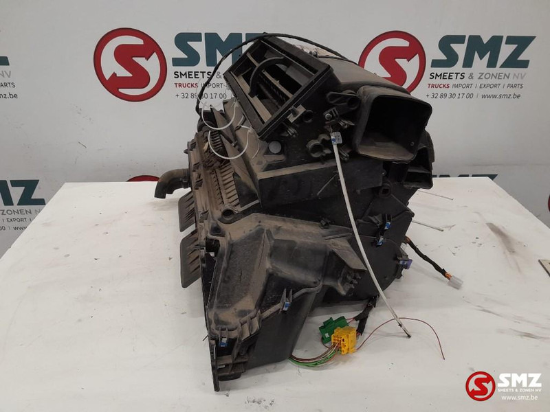 Iveco Occ kachelhuis Iveco - Heating/ Ventilation for Truck: picture 3 Iveco Occ kachelhuis Iveco - Heating/ Ventilation for Truck: picture 3