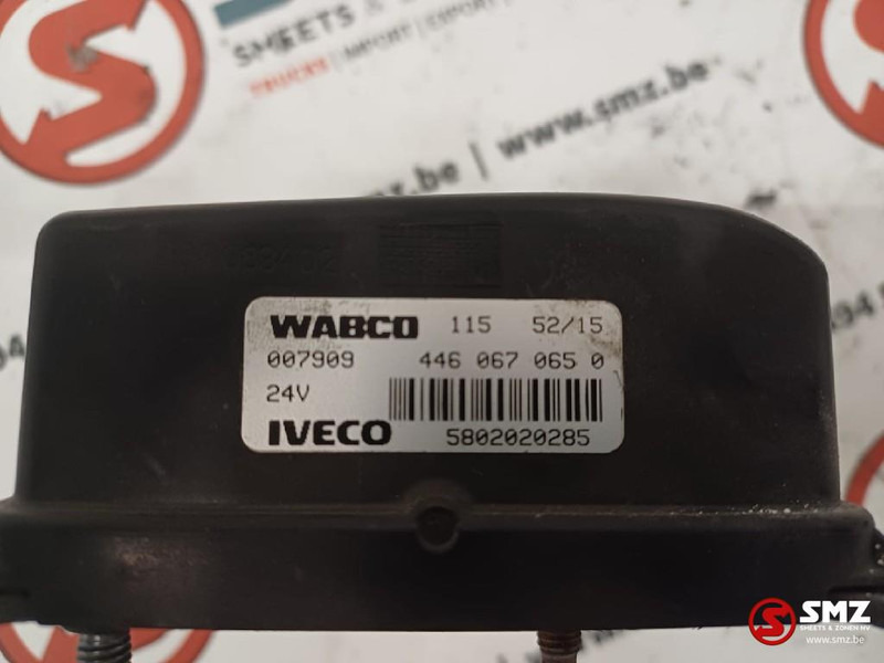 Iveco Occ radar sensor Iveco - Sensor for Truck: picture 4 Iveco Occ radar sensor Iveco - Sensor for Truck: picture 4