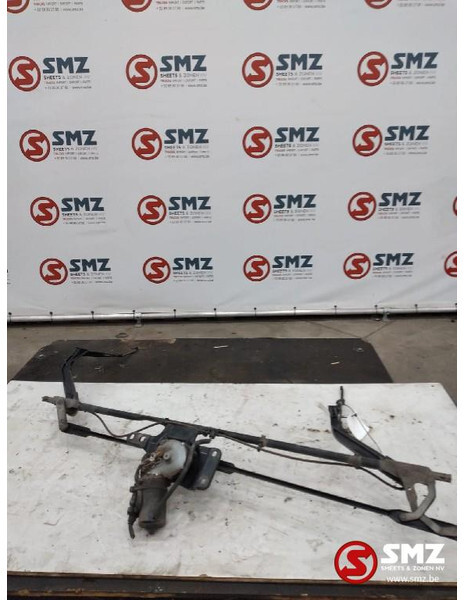 Iveco Occ ruitenwissermotor + mechanisme Iveco - Wiper for Truck: picture 2 Iveco Occ ruitenwissermotor + mechanisme Iveco - Wiper for Truck: picture 2