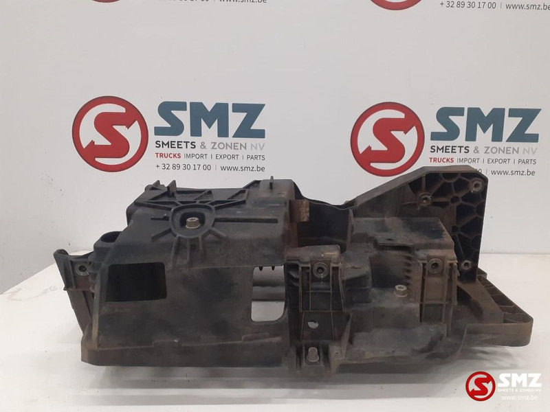 MAN Occ koplampsteun links MAN - Headlight for Truck: picture 5 MAN Occ koplampsteun links MAN - Headlight for Truck: picture 5