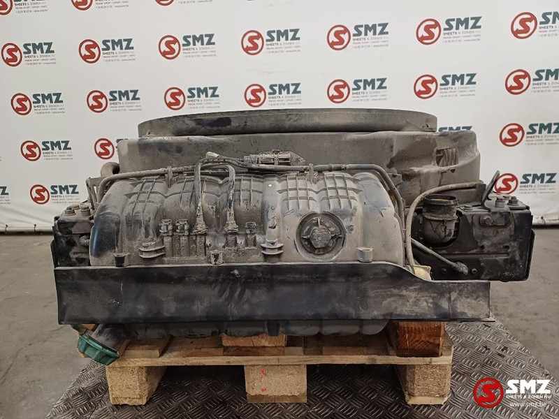 MAN Occ radiator + expansievat MAN - Radiator for Truck: picture 4 MAN Occ radiator + expansievat MAN - Radiator for Truck: picture 4