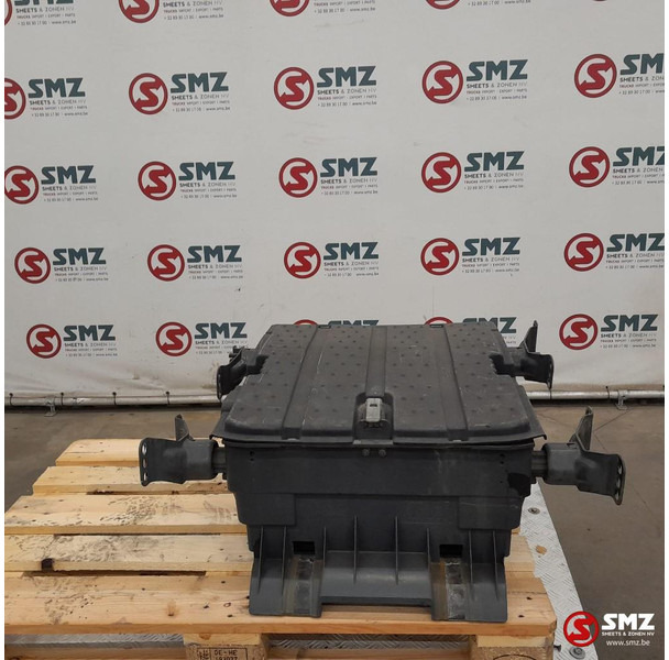 Mercedes-Benz Occ batterijbak Mercedes - Frame/ Chassis for Truck: picture 3 Mercedes-Benz Occ batterijbak Mercedes - Frame/ Chassis for Truck: picture 3