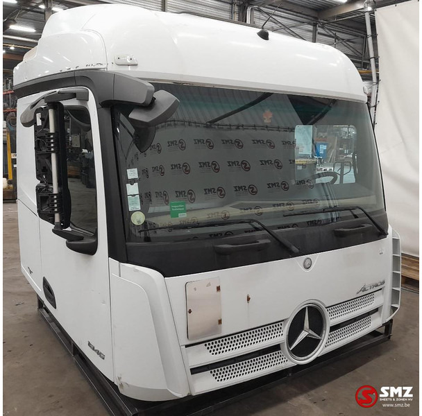 Mercedes-Benz Occ cabine Mercedes - Cab and interior for Truck: picture 1 Mercedes-Benz Occ cabine Mercedes - Cab and interior for Truck: picture 1